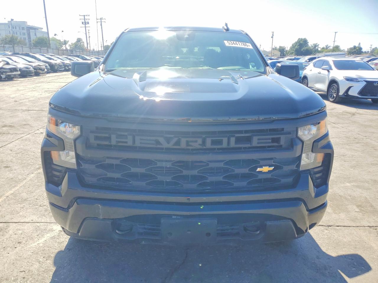 Chevrolet Silverado C1500 Custom