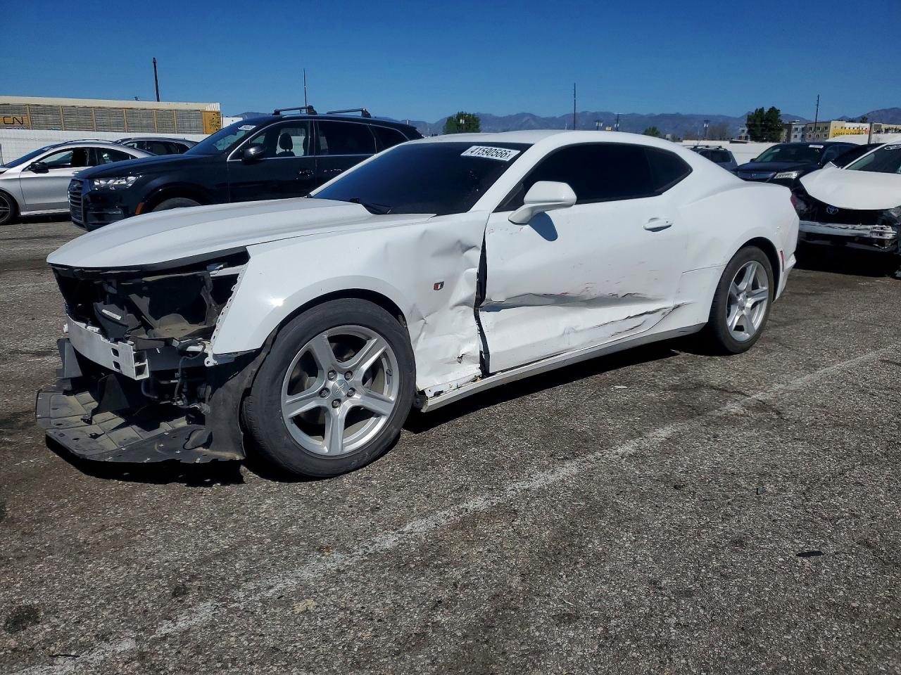 Salvage Chevrolet Camaro Image