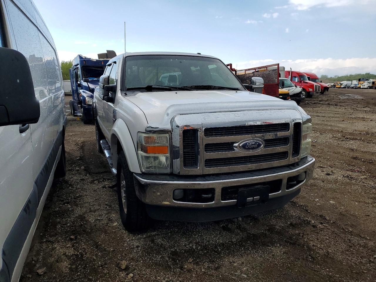 Salvage Ford F-350 Image