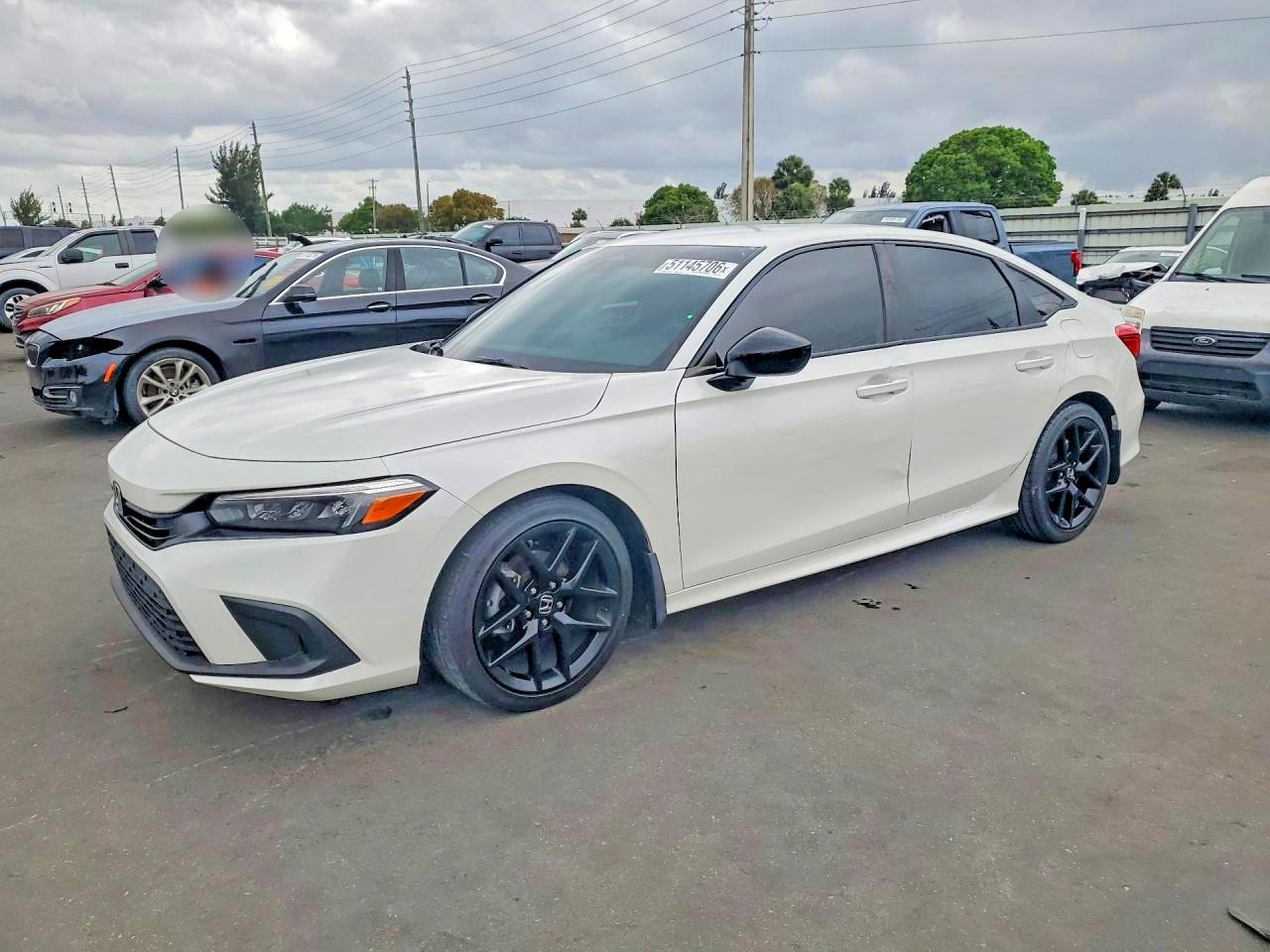 Salvage Honda Civic Image
