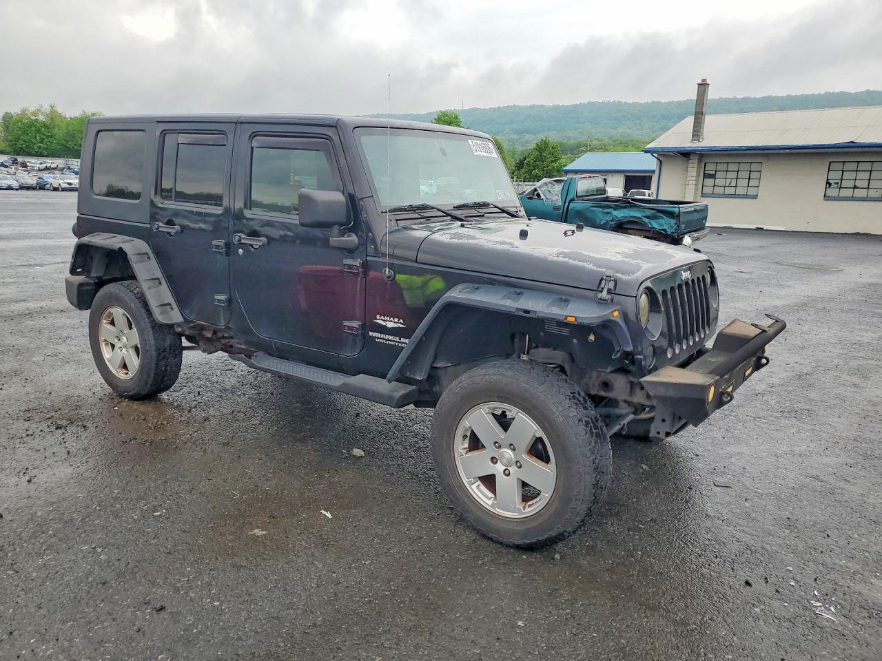 Jeep Wrangler Sahara