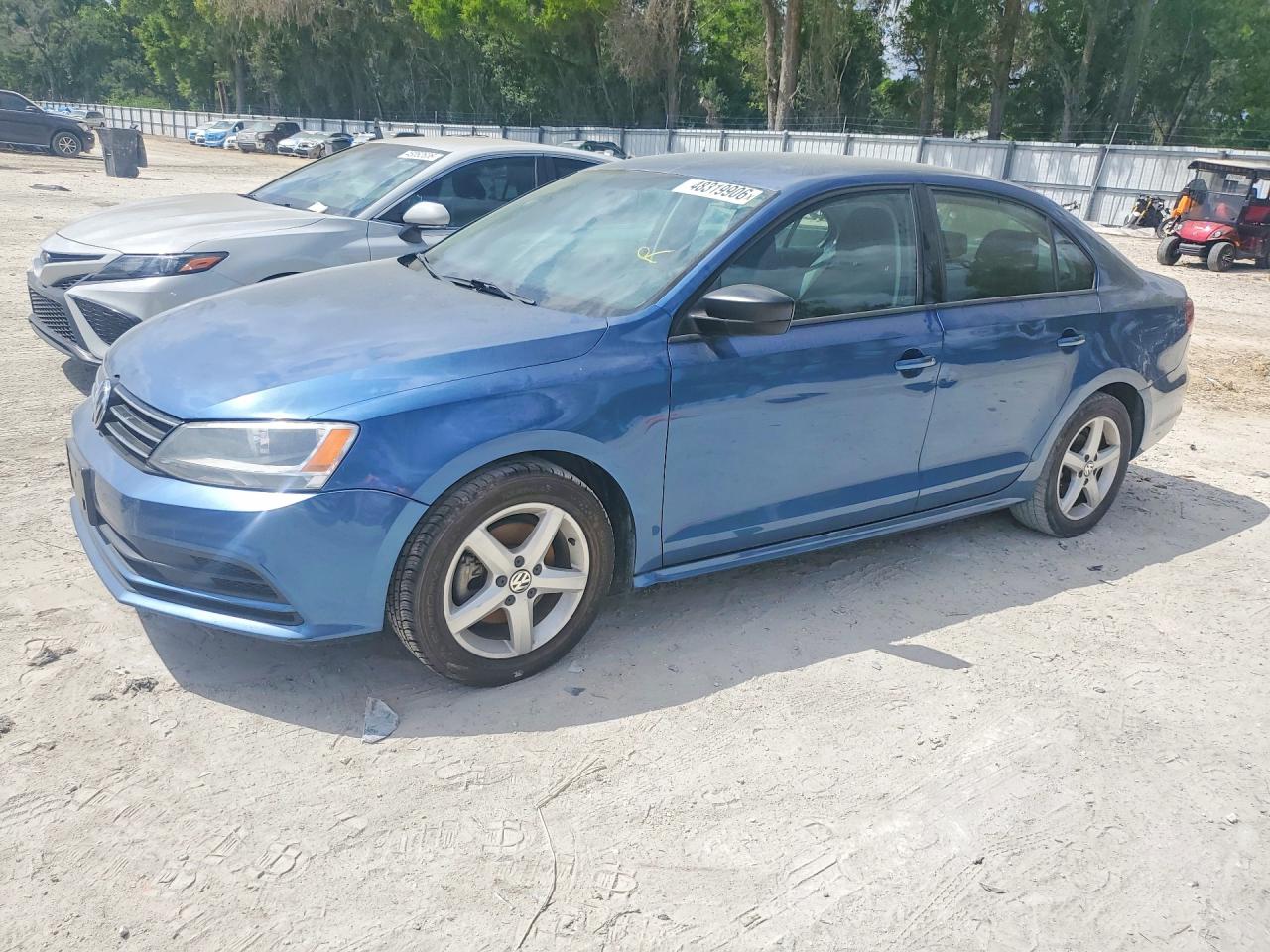 Salvage Volkswagen Jetta Image