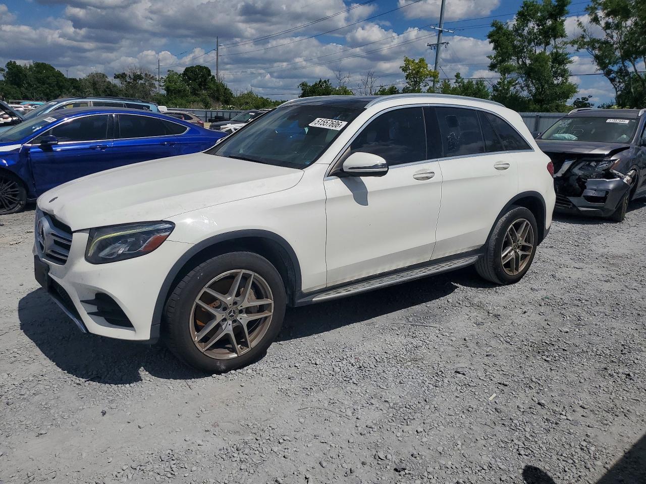 Salvage Mercedes-Benz GLC Image
