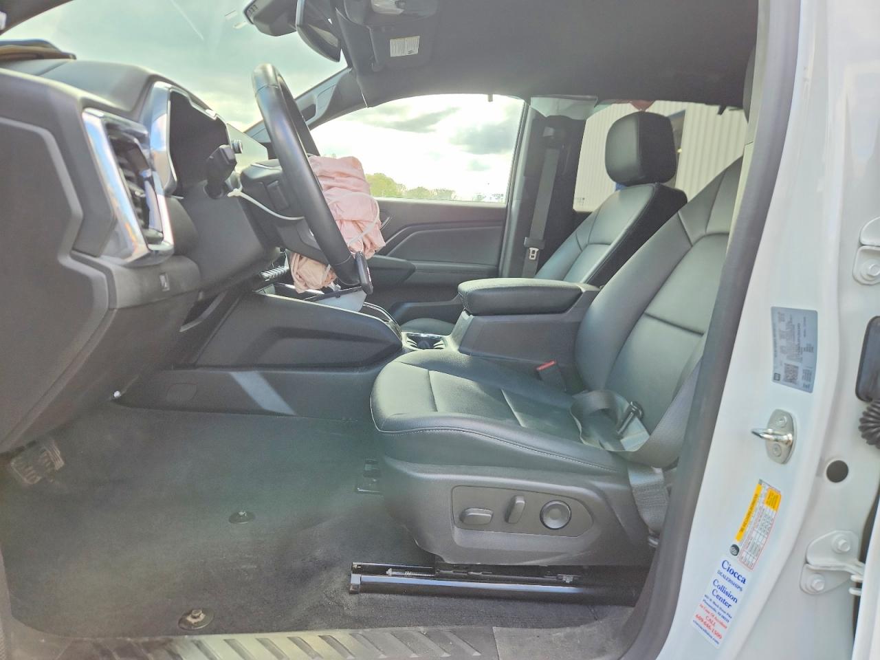GMC Canyon Elevation