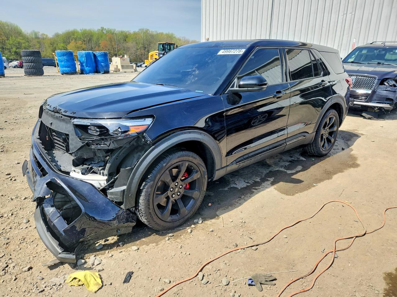 Salvage Ford Explorer Image