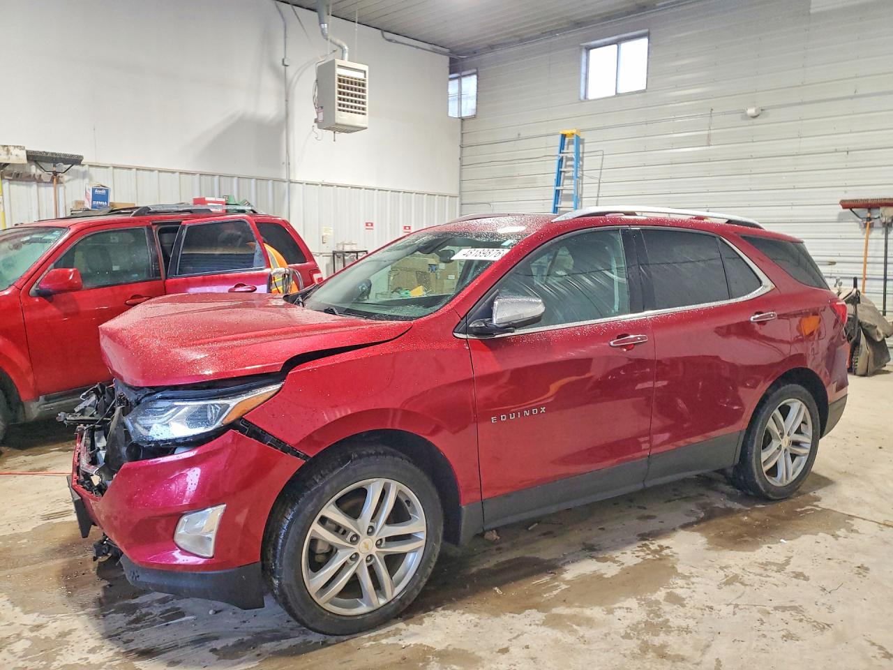 Salvage Chevrolet Equinox Image