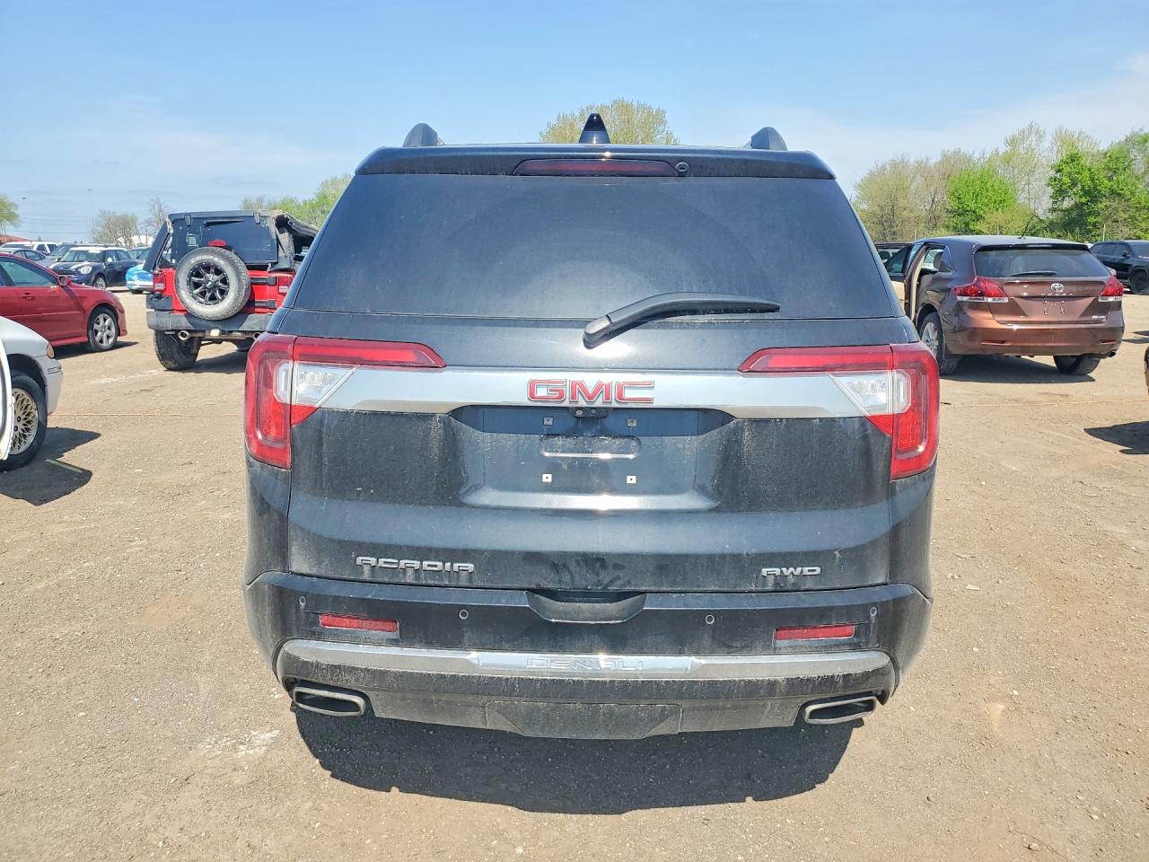 GMC Acadia Denali