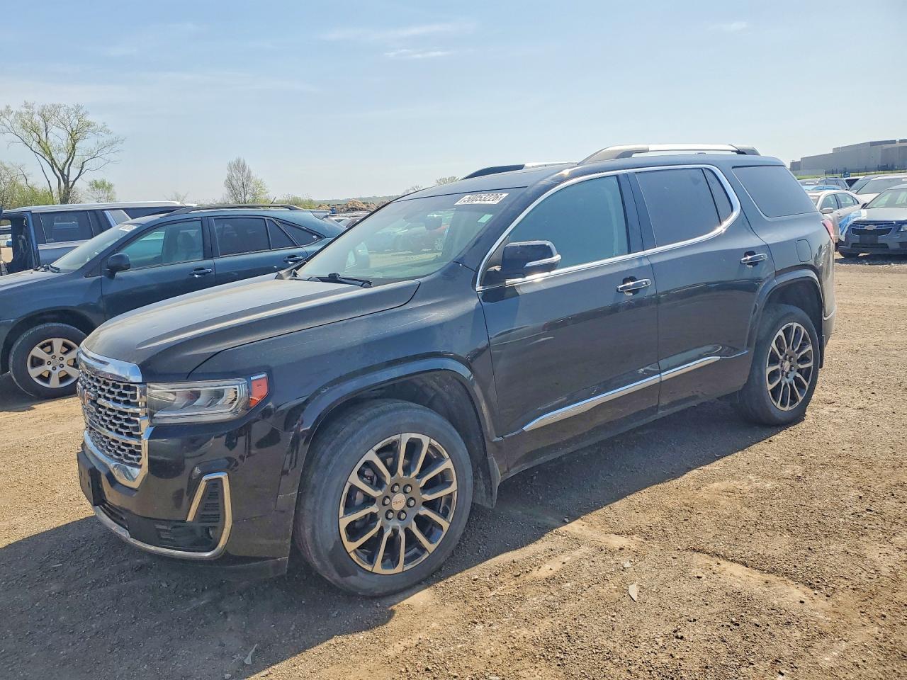 Salvage GMC Acadia Image
