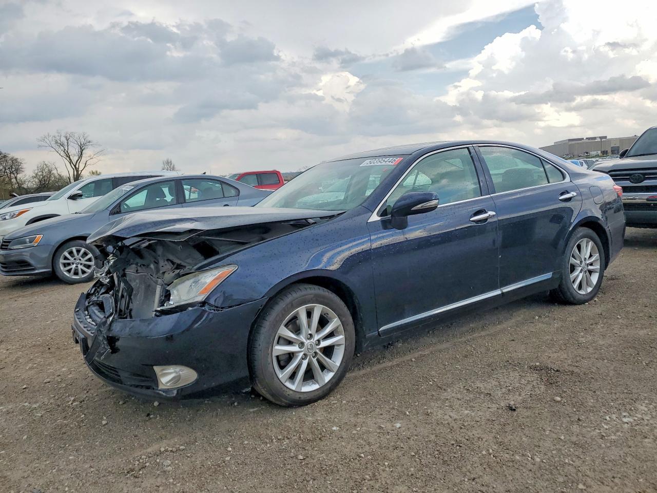 Salvage Lexus Es Image