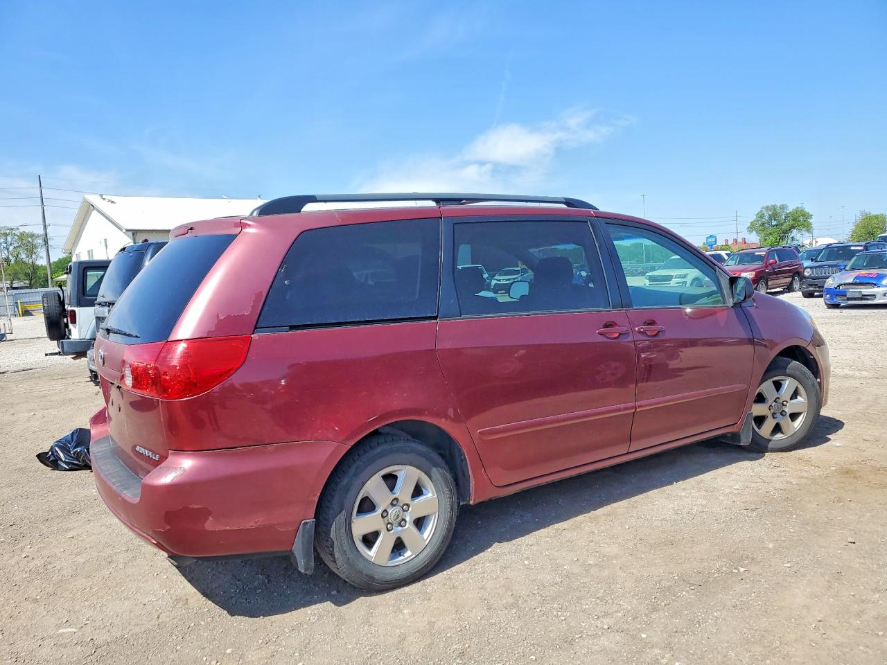 Toyota Sienna Le 7 Passenger