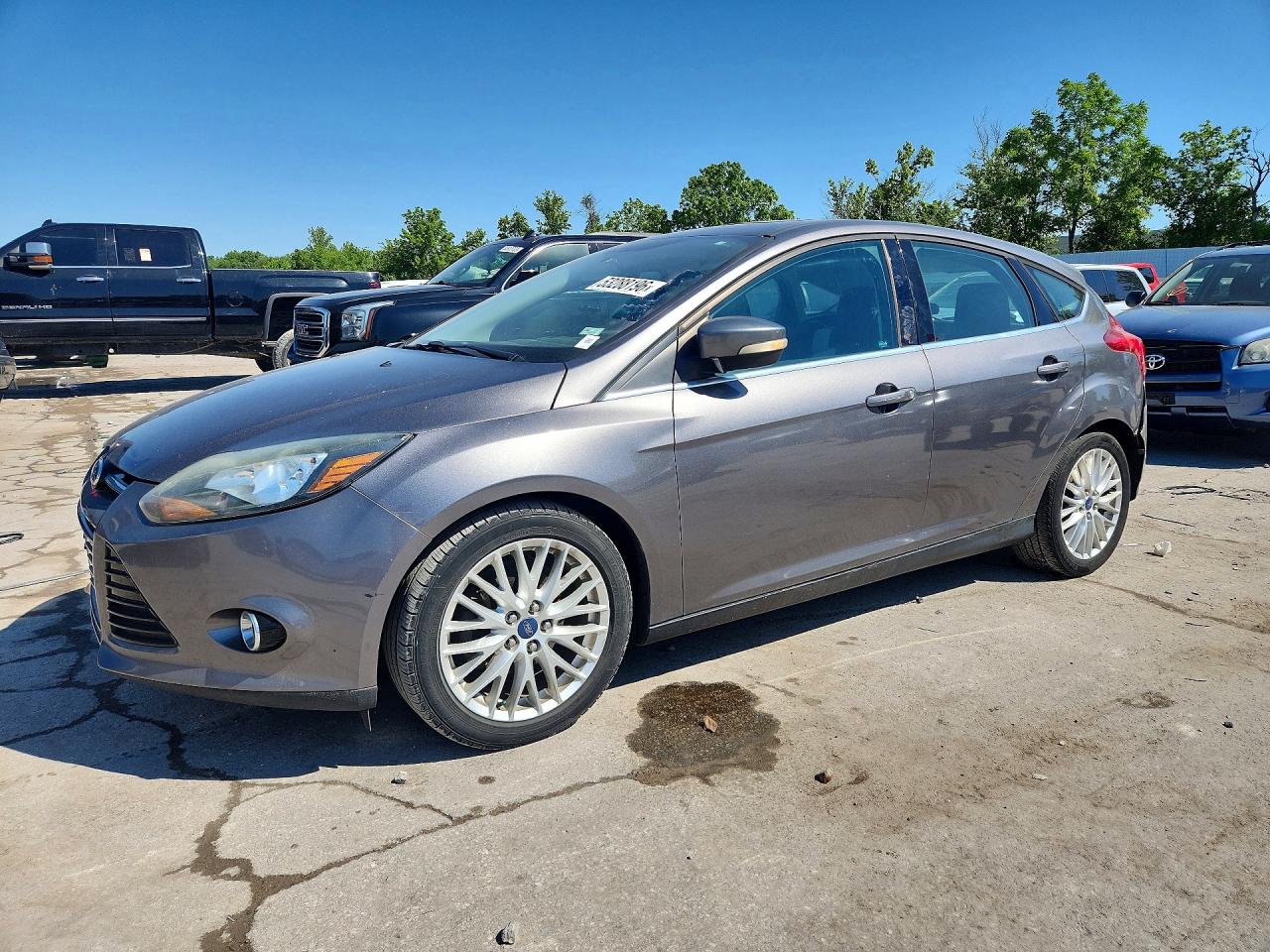 Salvage Ford Focus Image