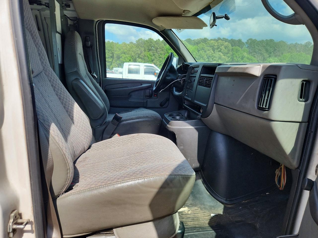 GMC Savana G2500