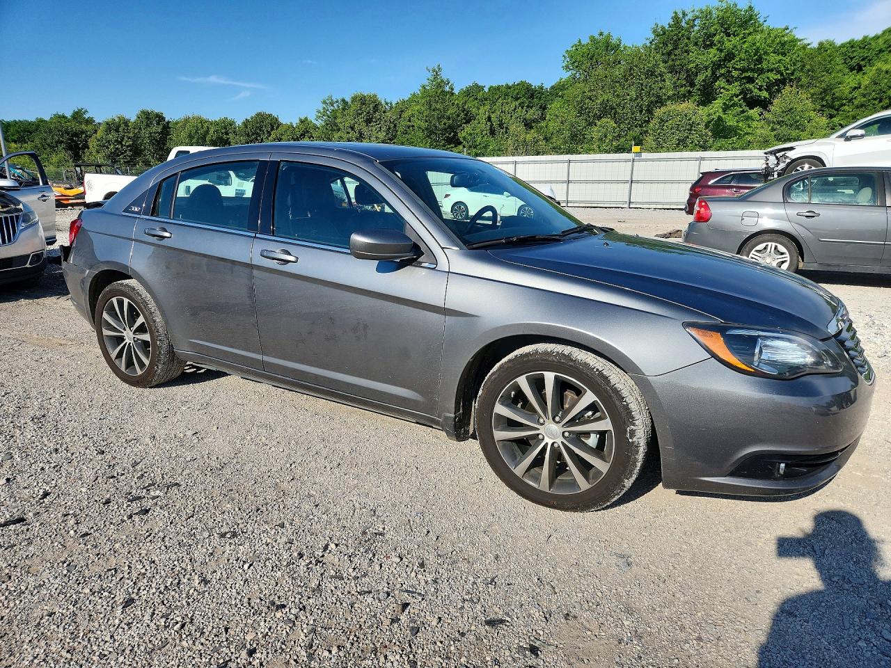 Chrysler 200 S