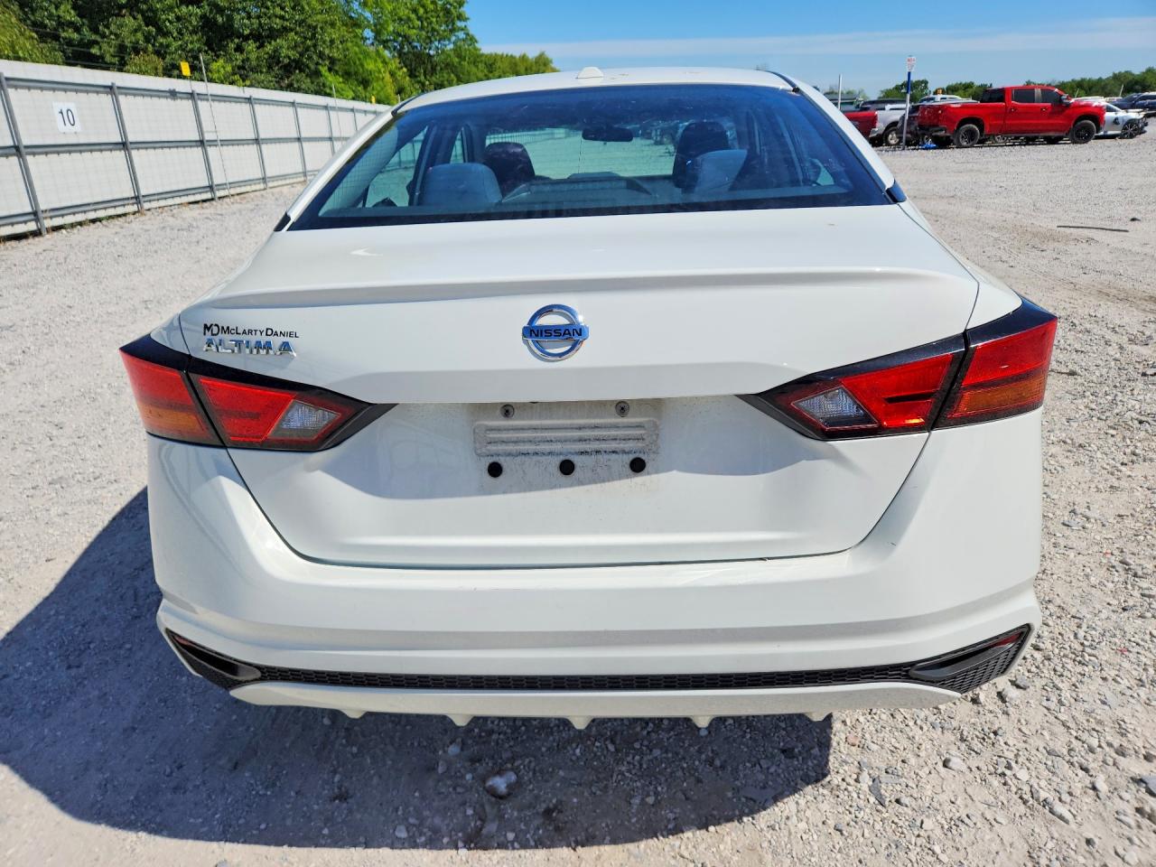 Nissan Altima S