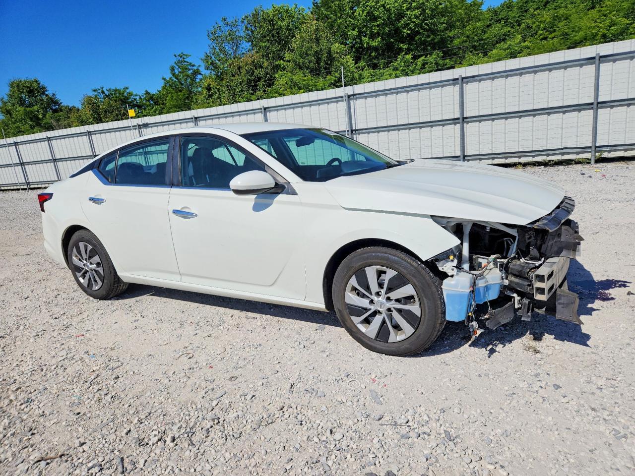 Nissan Altima S