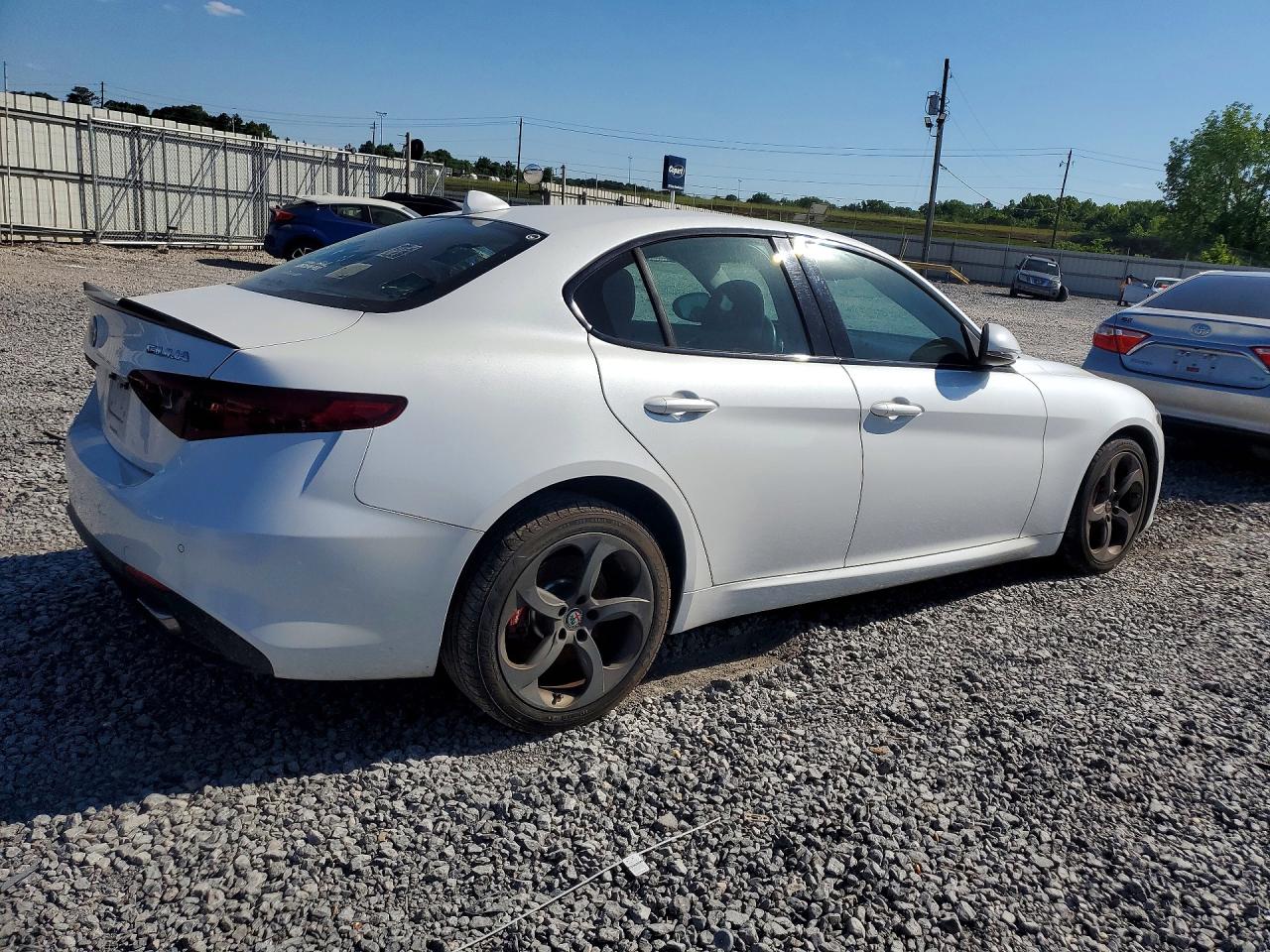 Alfa Romeo Giulia Ti Q4