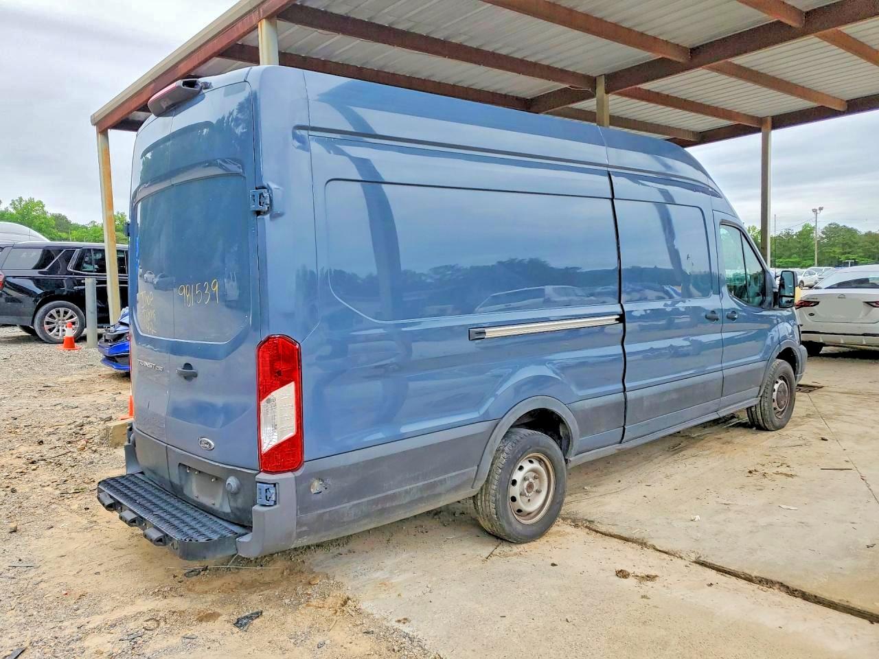 Ford Transit T-250