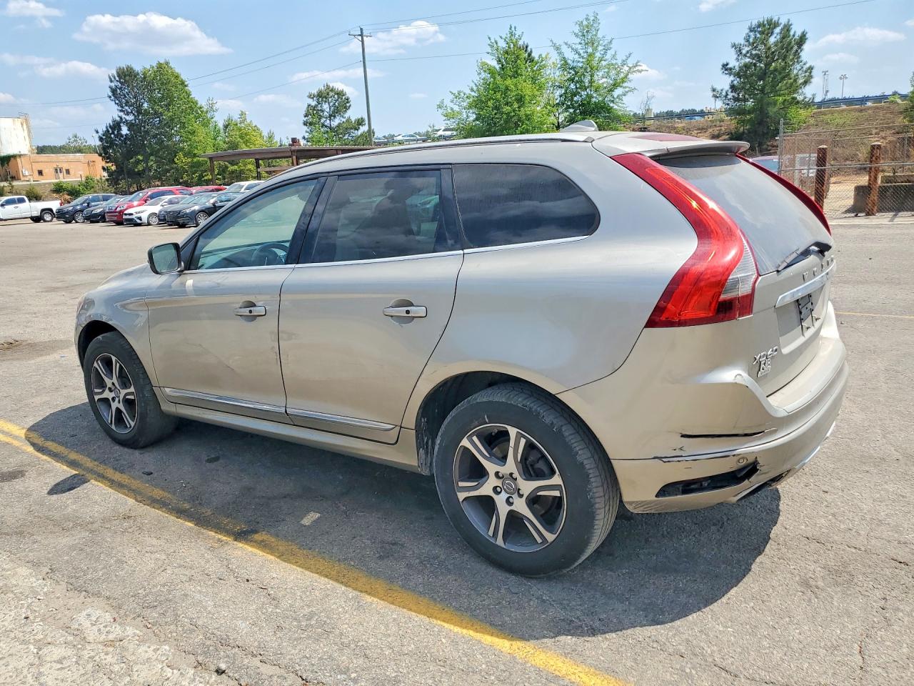 Volvo XC60 T6