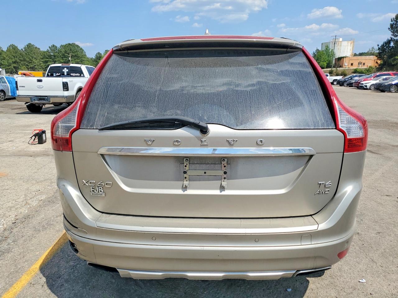 Volvo XC60 T6