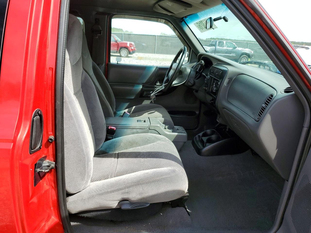 Ford Ranger Super Cab