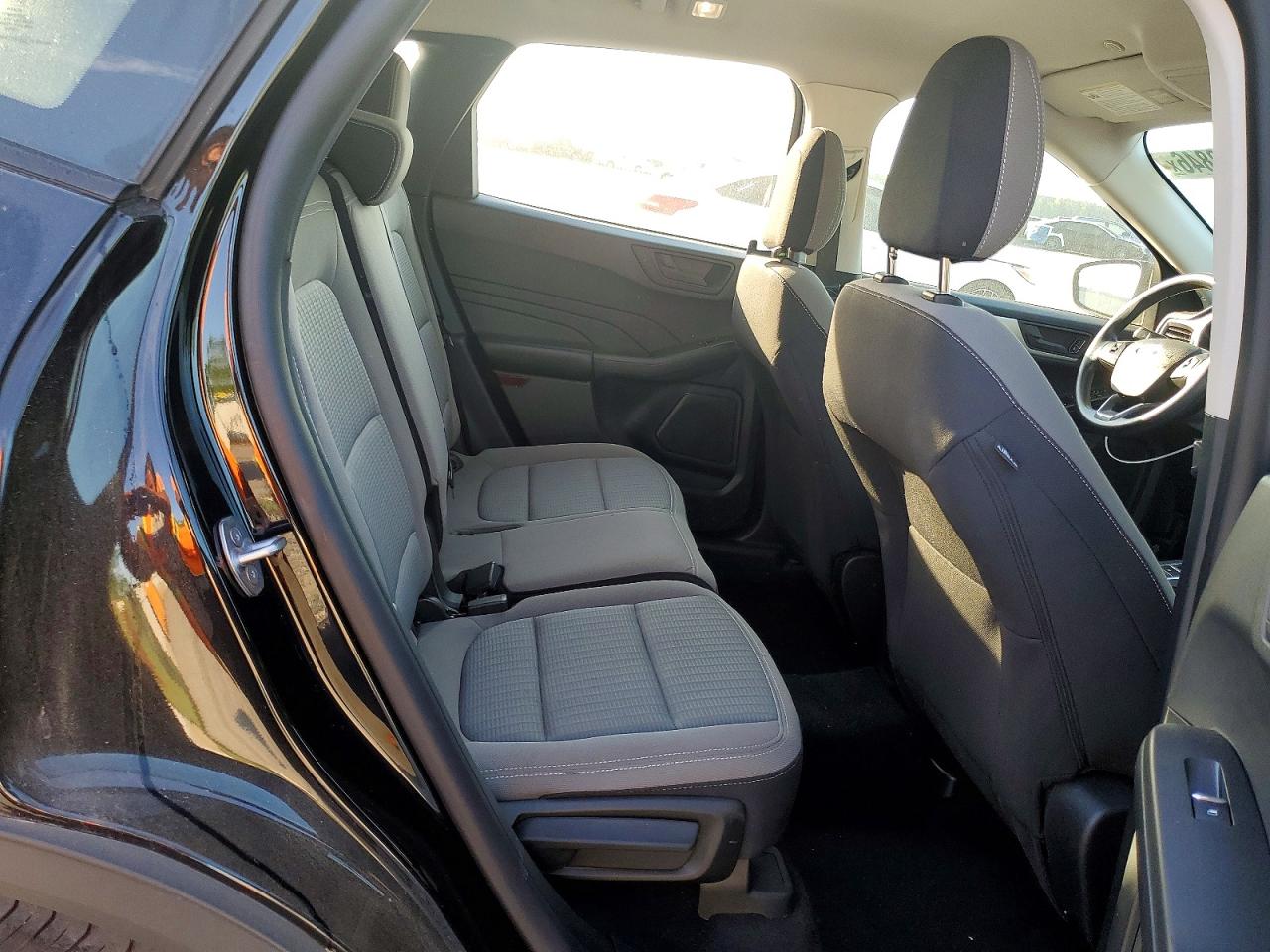 Ford Escape S