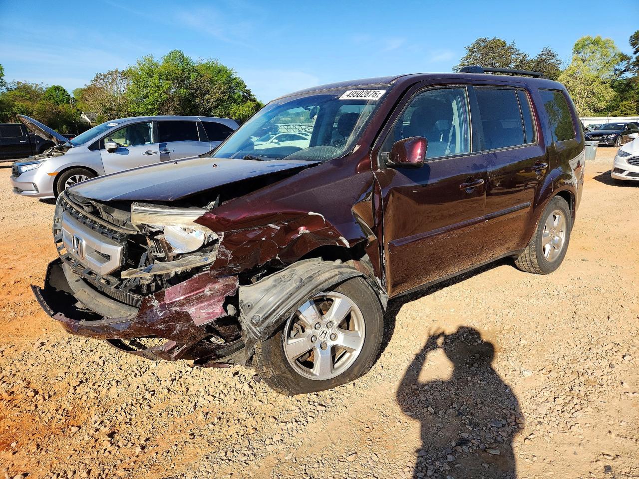 Salvage Honda Pilot Image