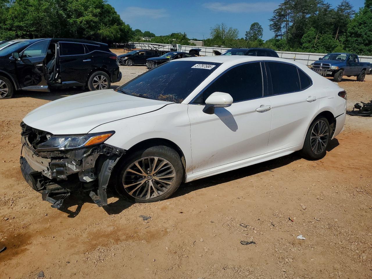 Salvage Toyota Camry Image