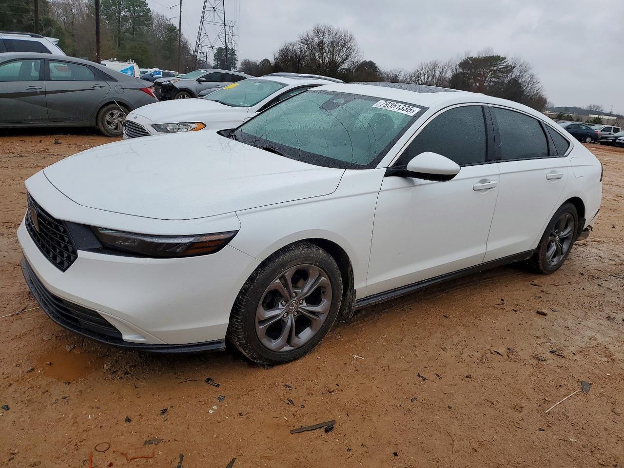 Salvage Honda Accord Image