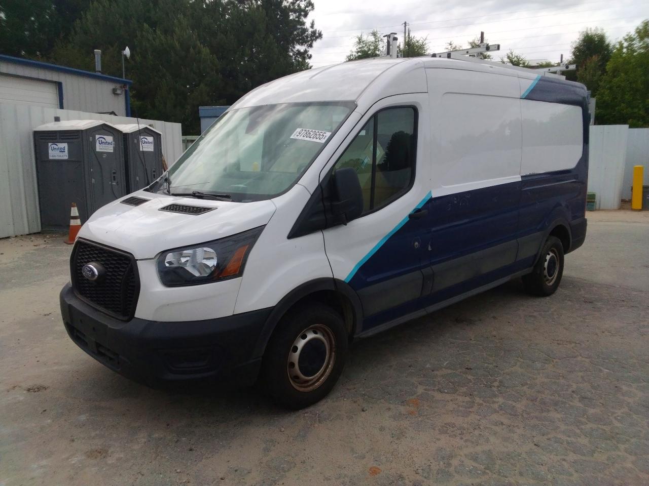 Salvage Ford Trans 250 Image