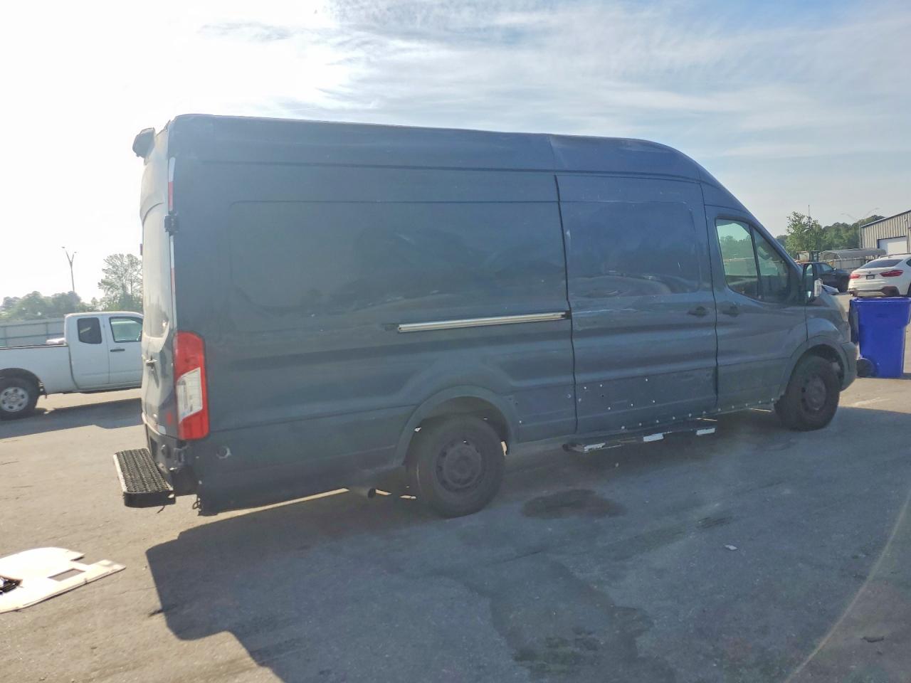Ford Transit T-250