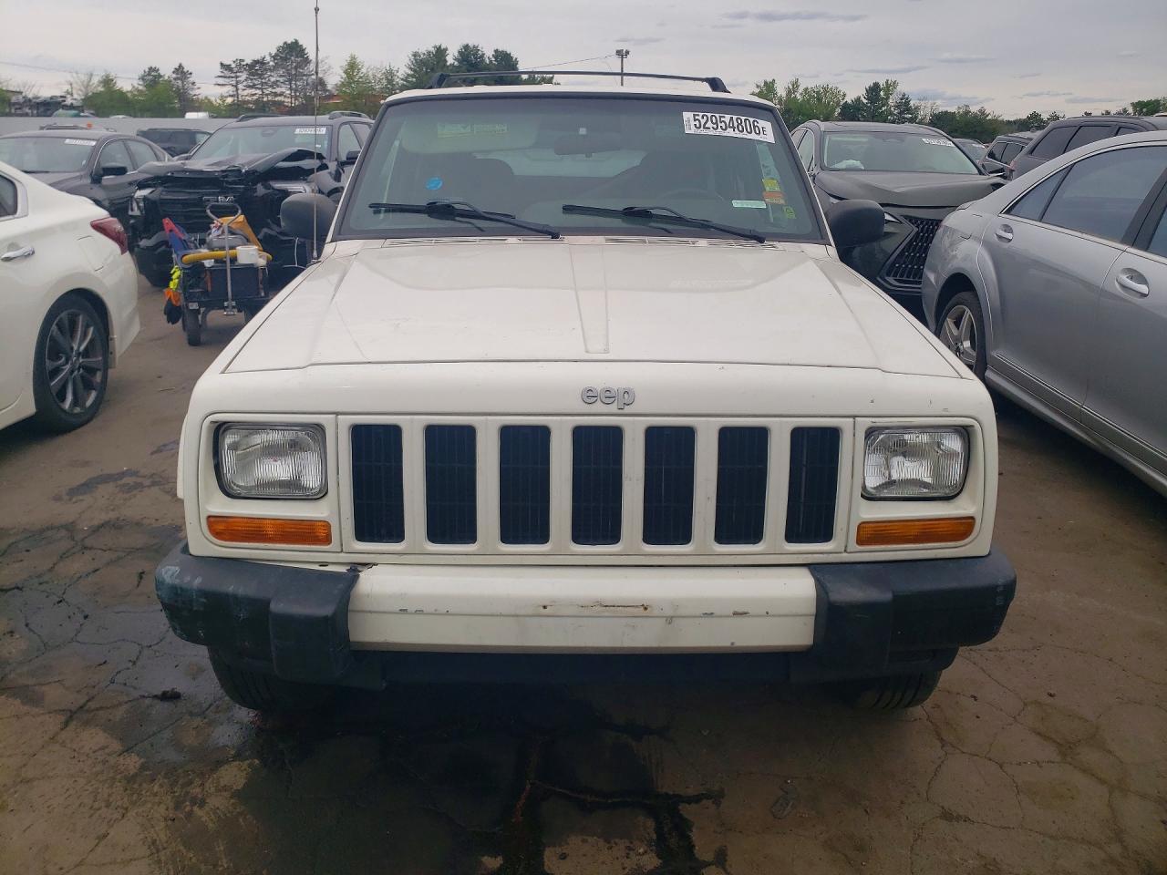 Jeep Cherokee