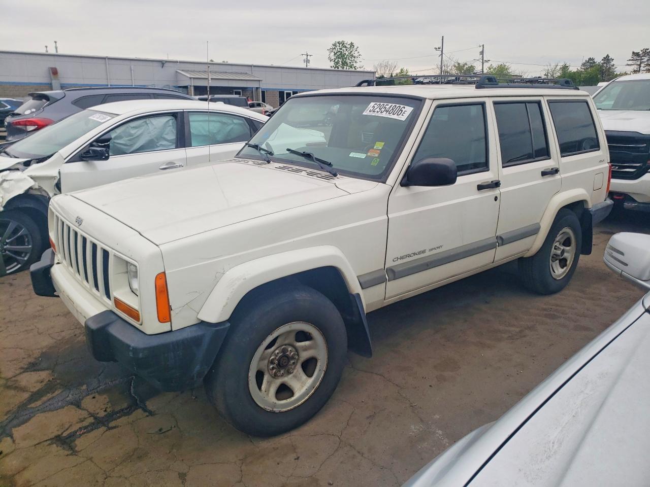 Salvage Jeep Cherokee Image