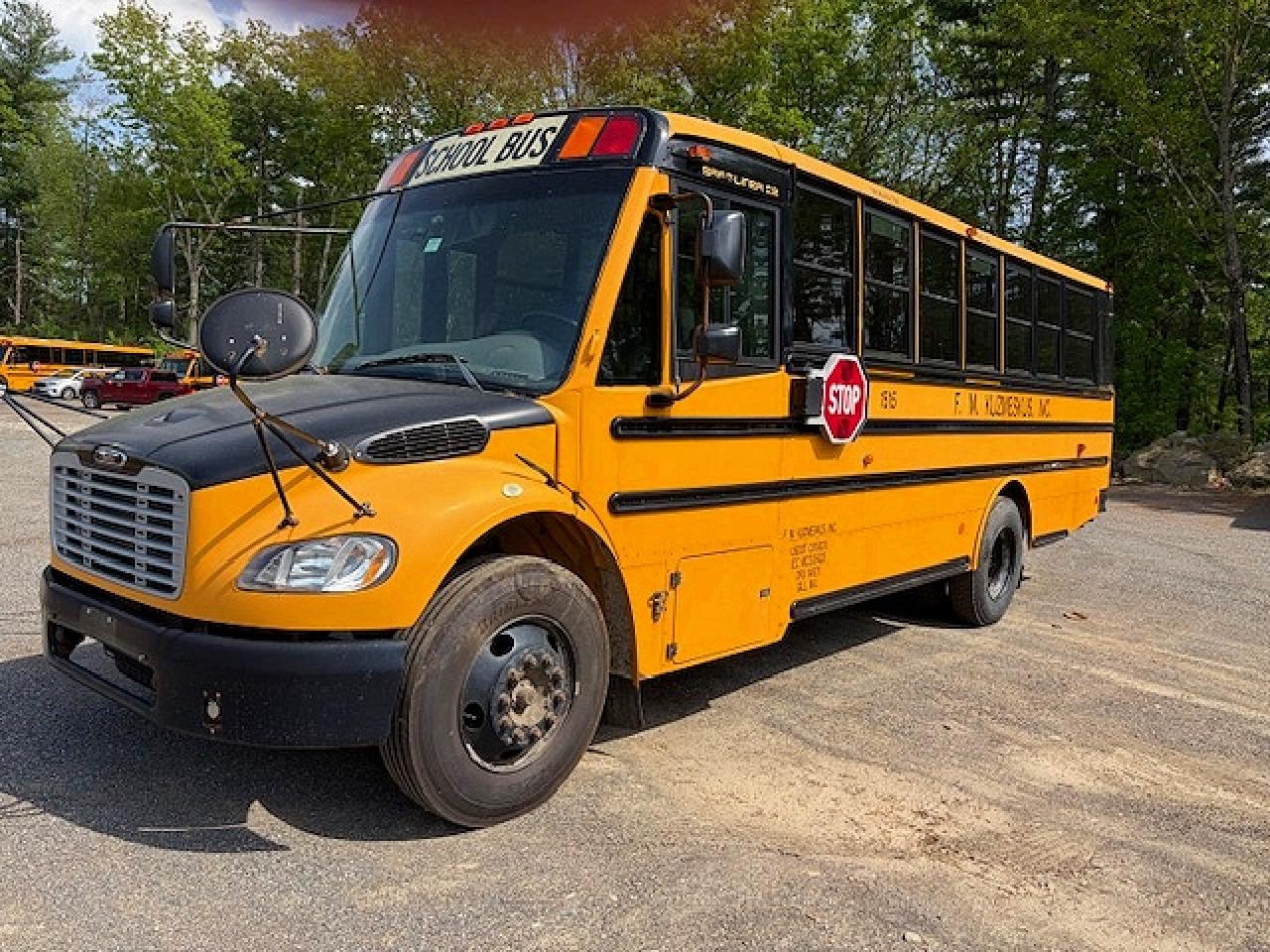 Freightliner Chassis B2b