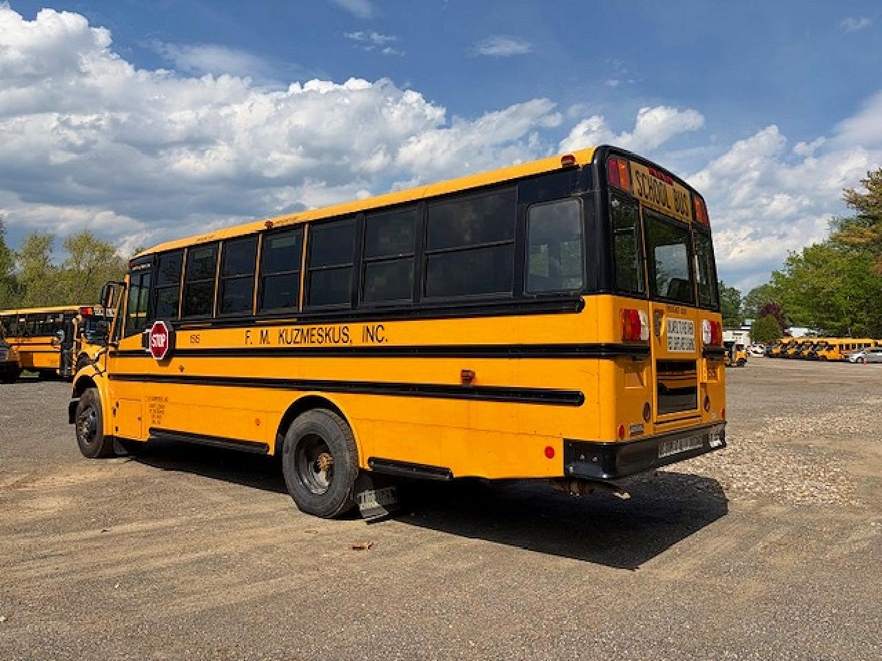 Freightliner Chassis B2b