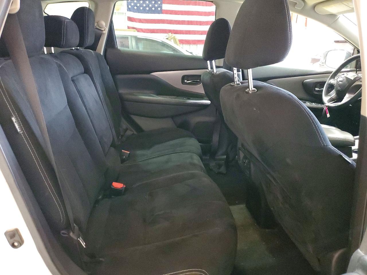 Nissan Murano S