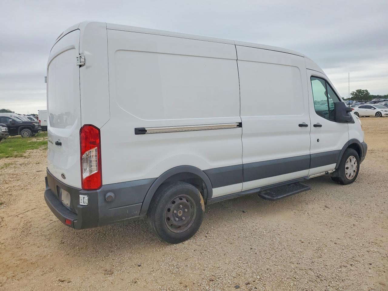Ford Transit T-150