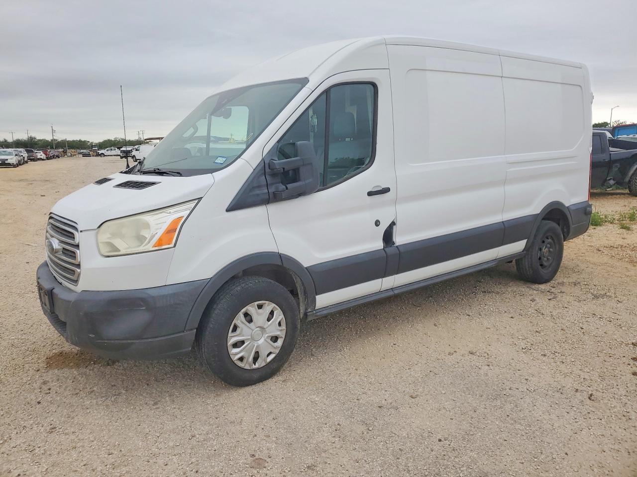 Salvage Ford Transit Image