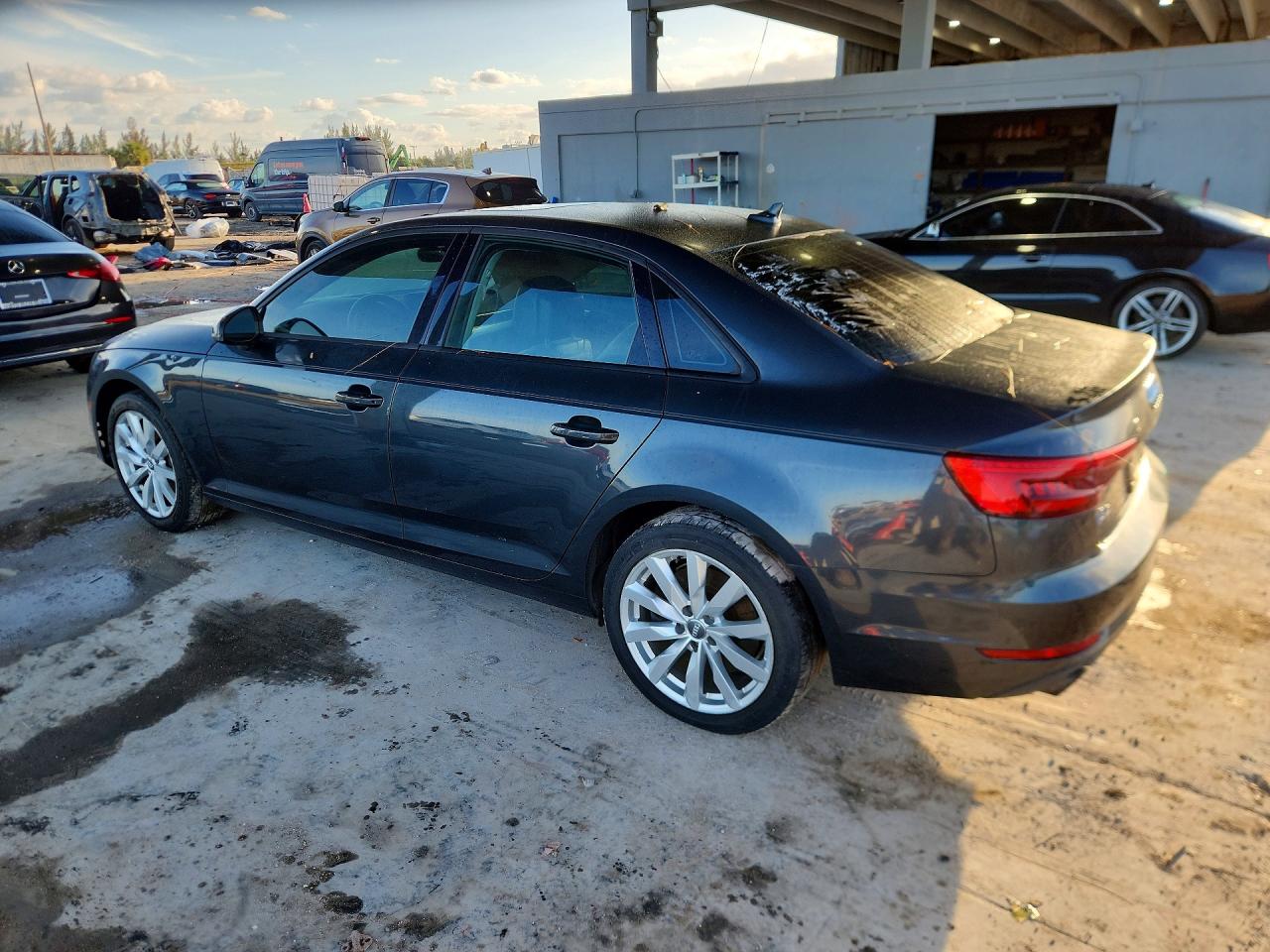 Audi A4 Premium