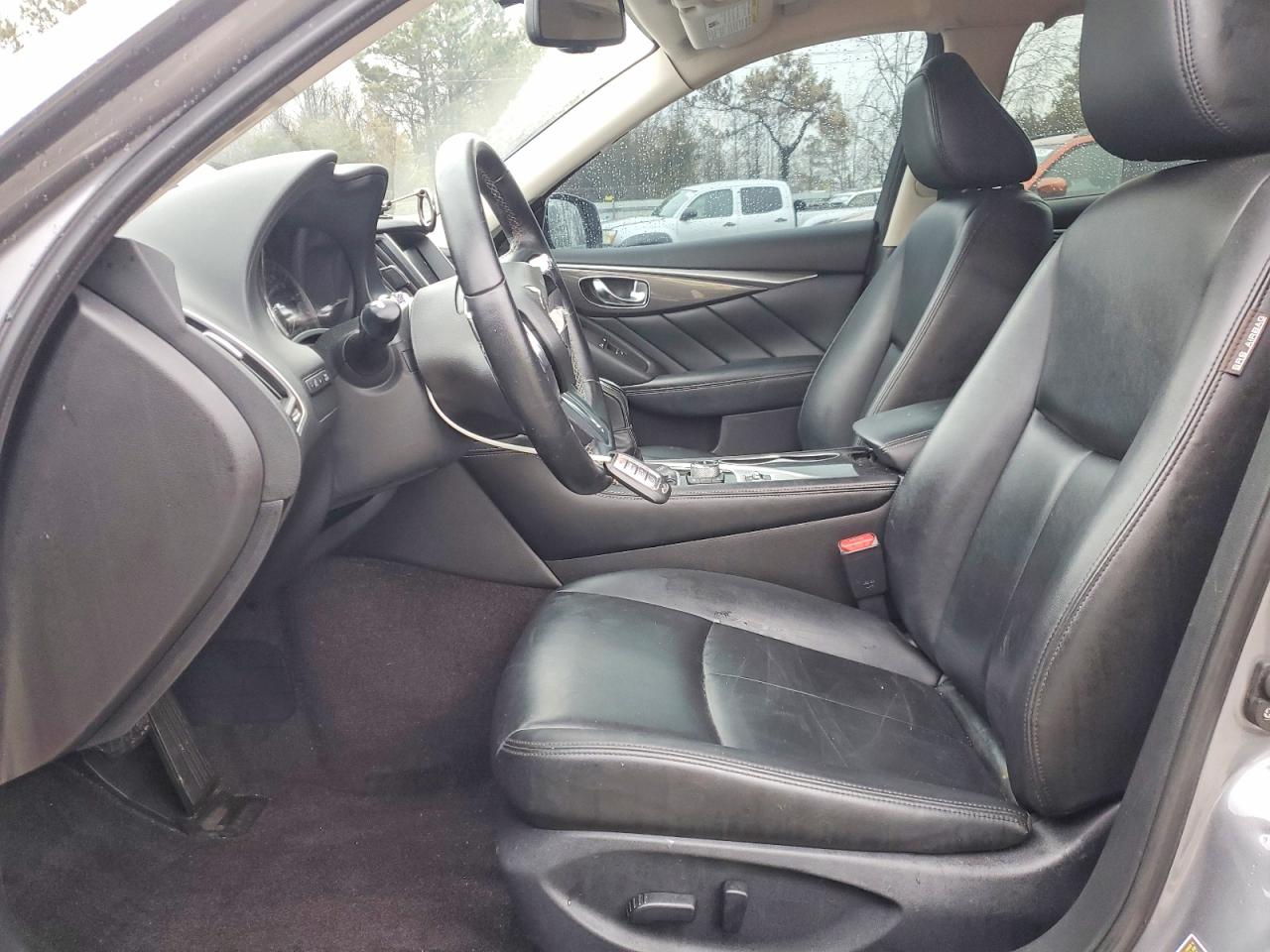 INFINITI Q50 Pure