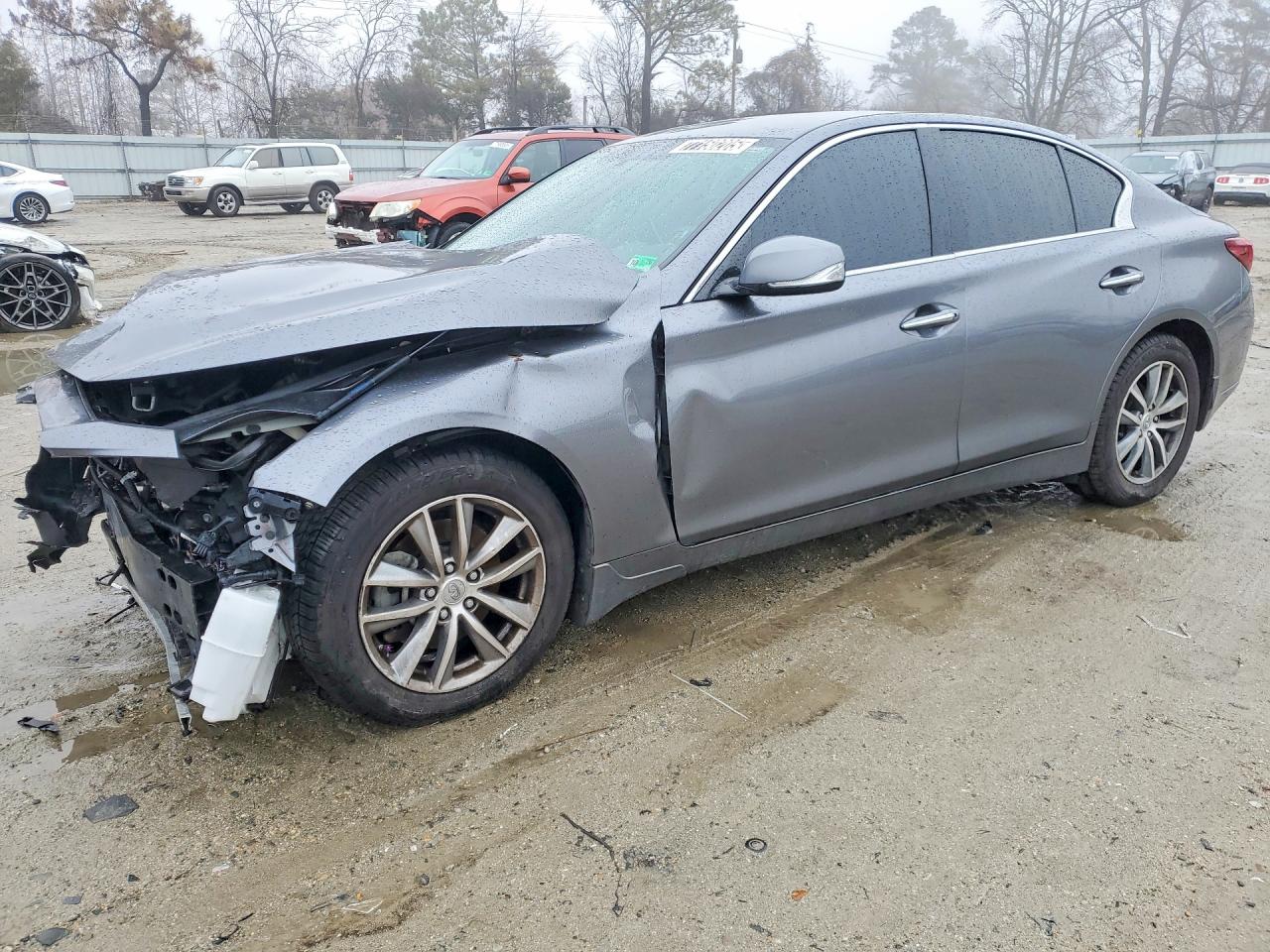 Salvage INFINITI Q50 Image