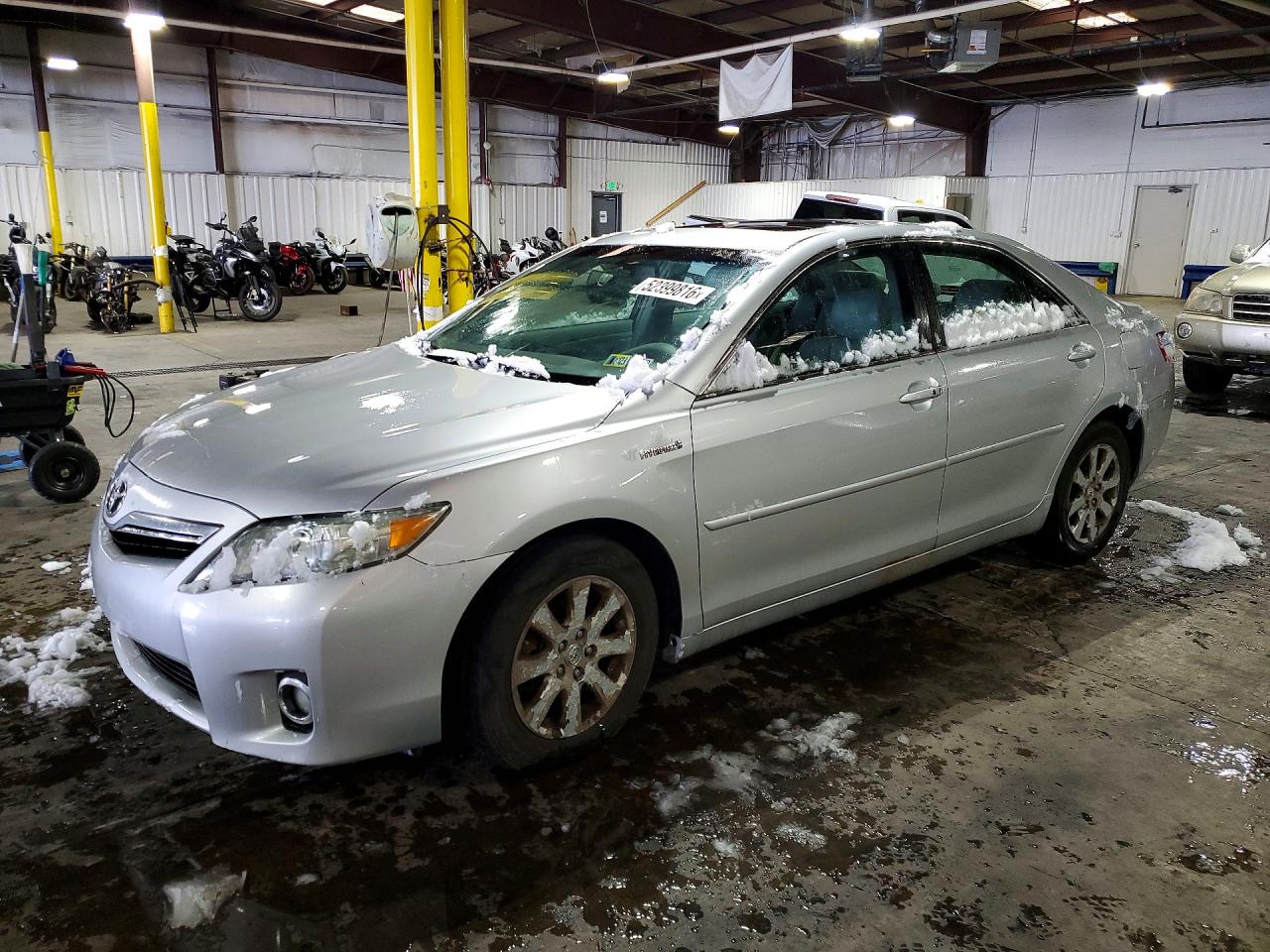 Salvage Toyota Camry Image