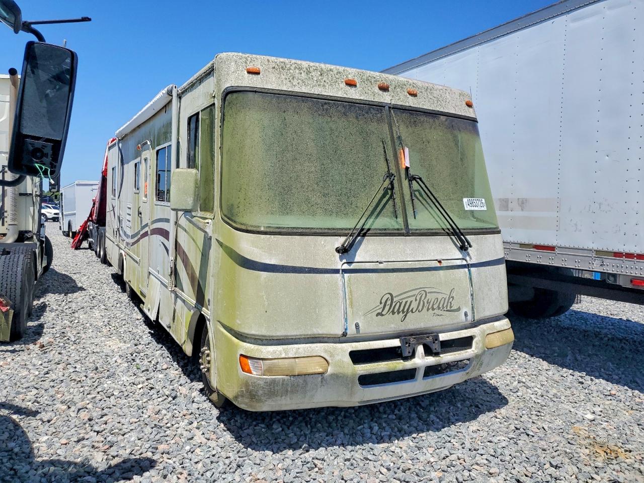 Salvage Damon Motorhome Image