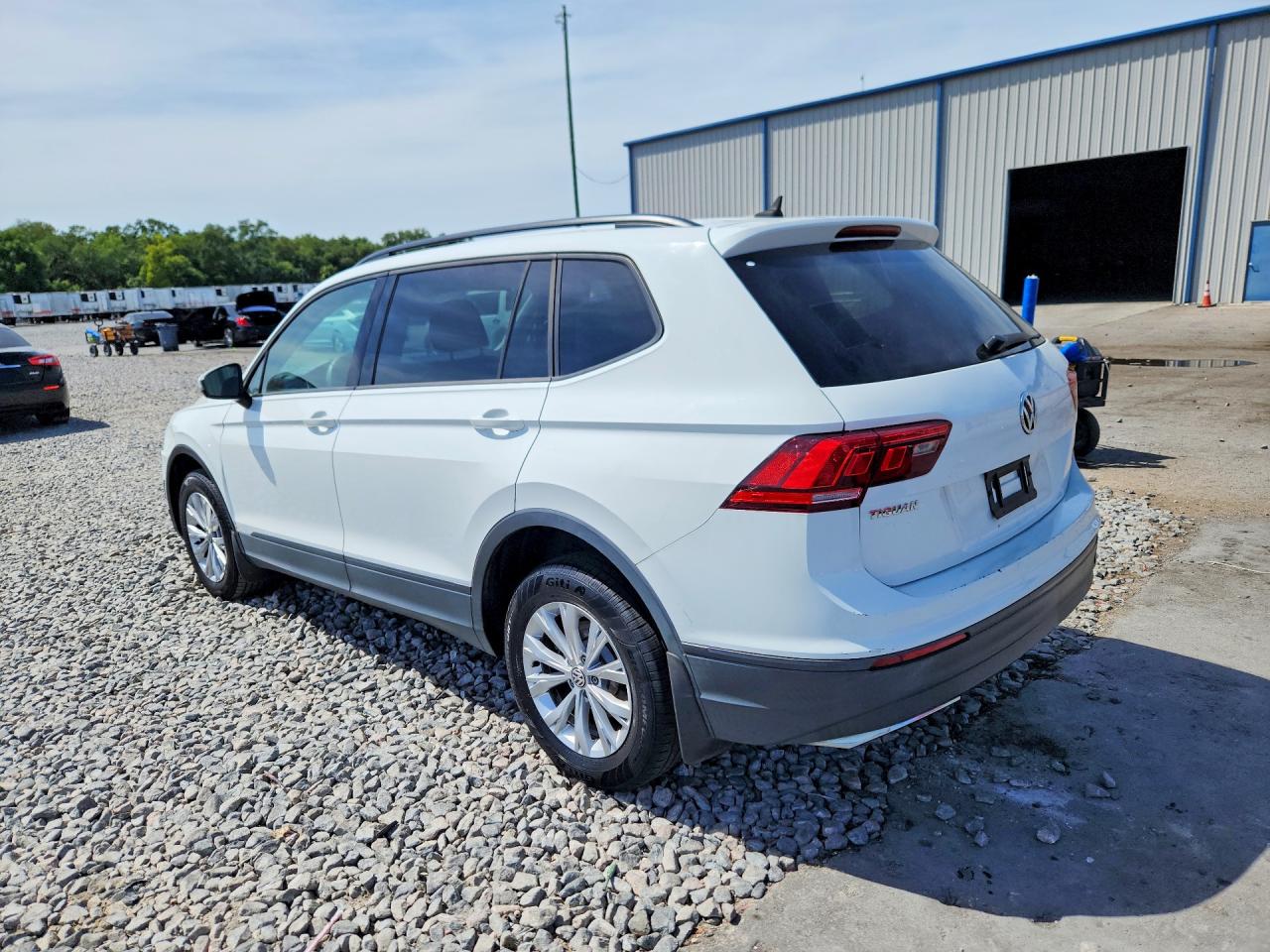 Volkswagen Tiguan S