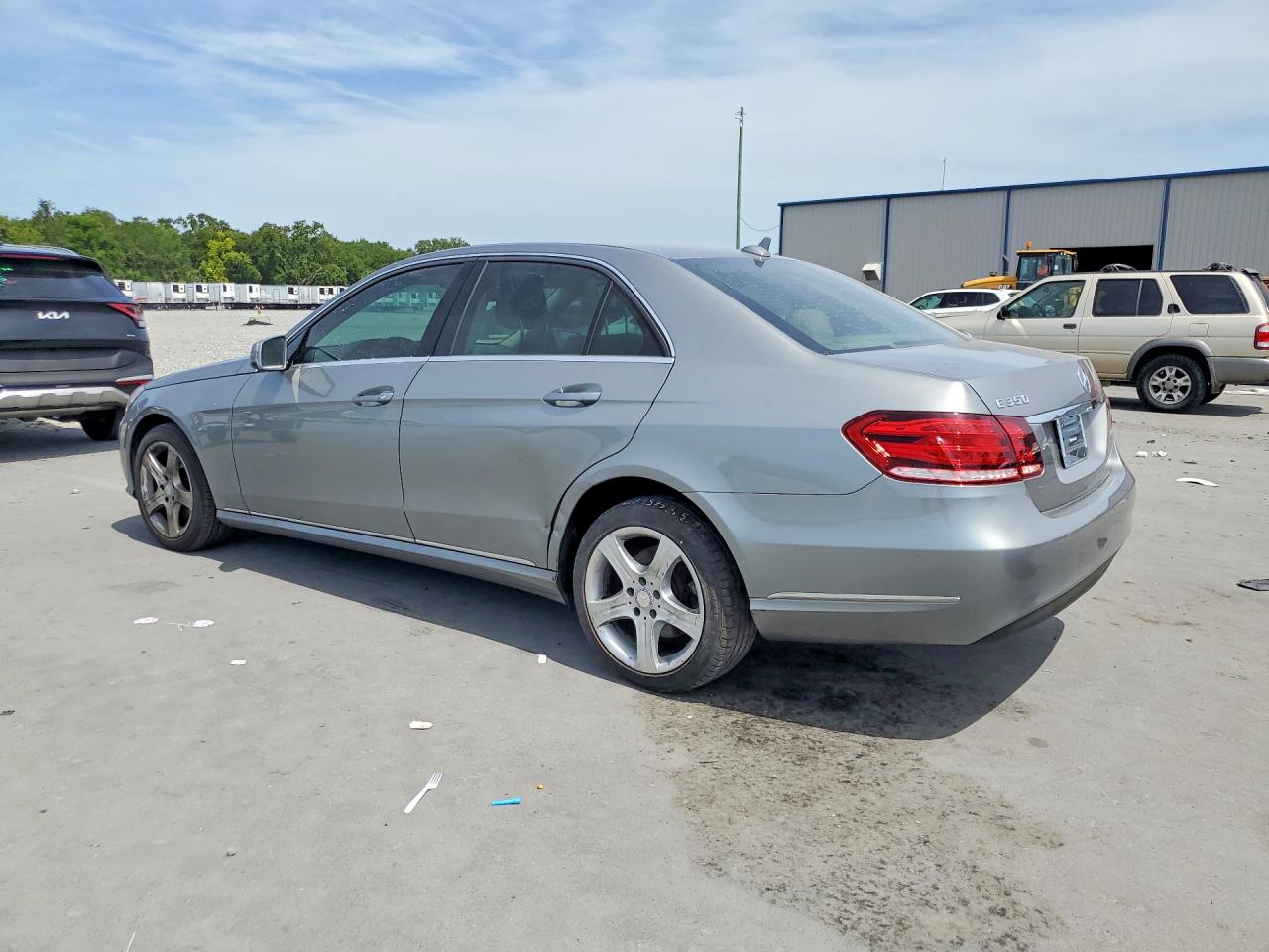 Mercedes-Benz E-Class 350