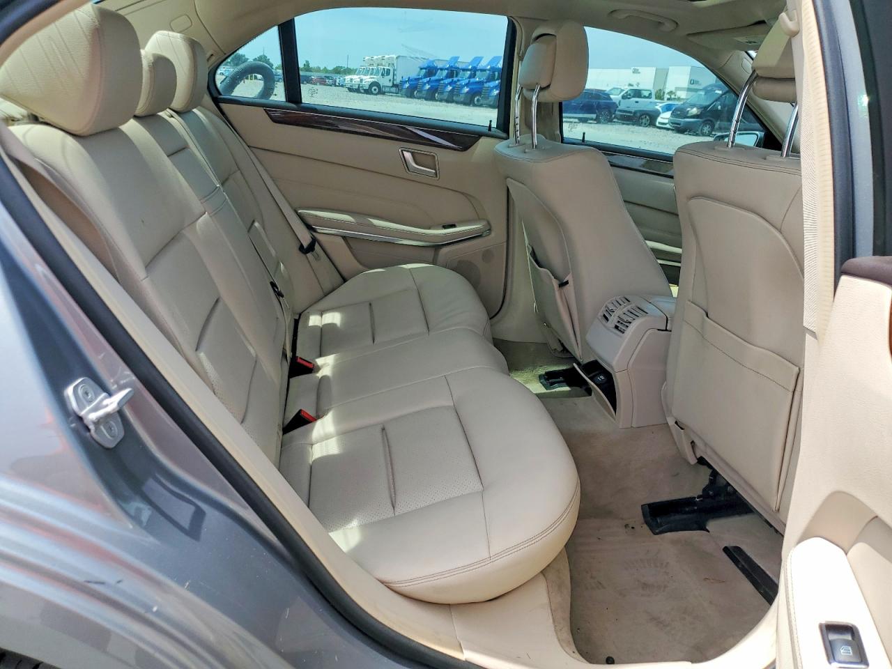 Mercedes-Benz E-Class 350