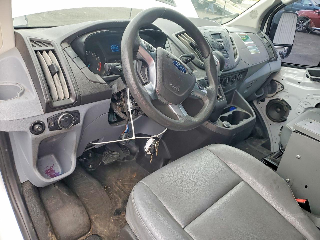 Ford Transit T-250