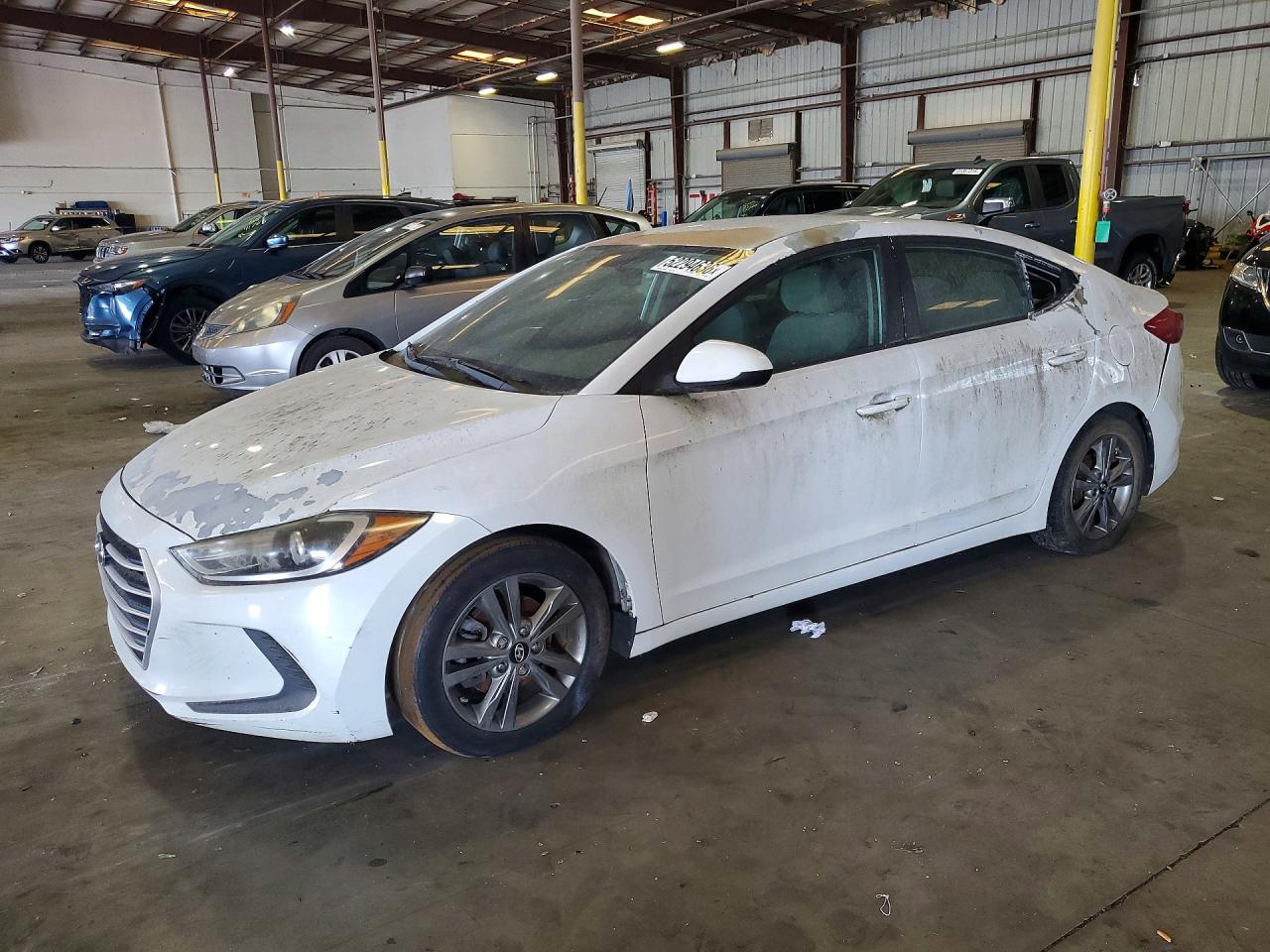 Salvage Hyundai ELANTRA Image