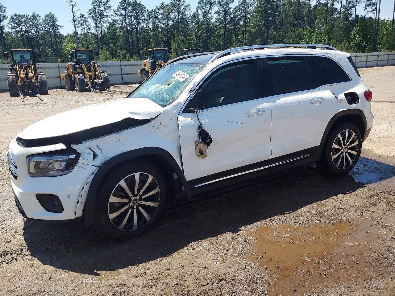 Salvage Mercedes-Benz GLB Image