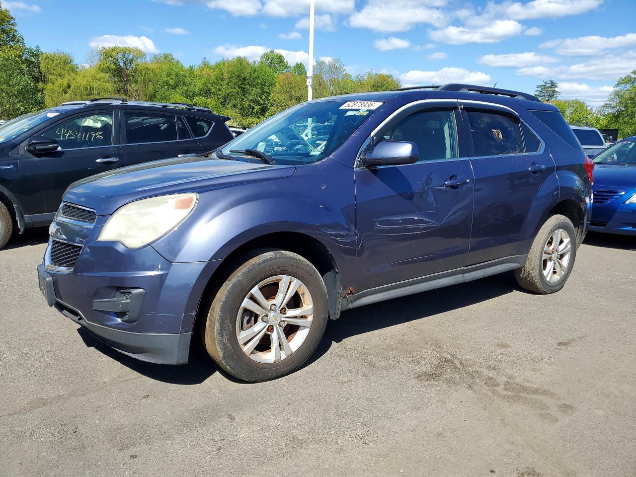 Salvage Chevrolet Equinox Image