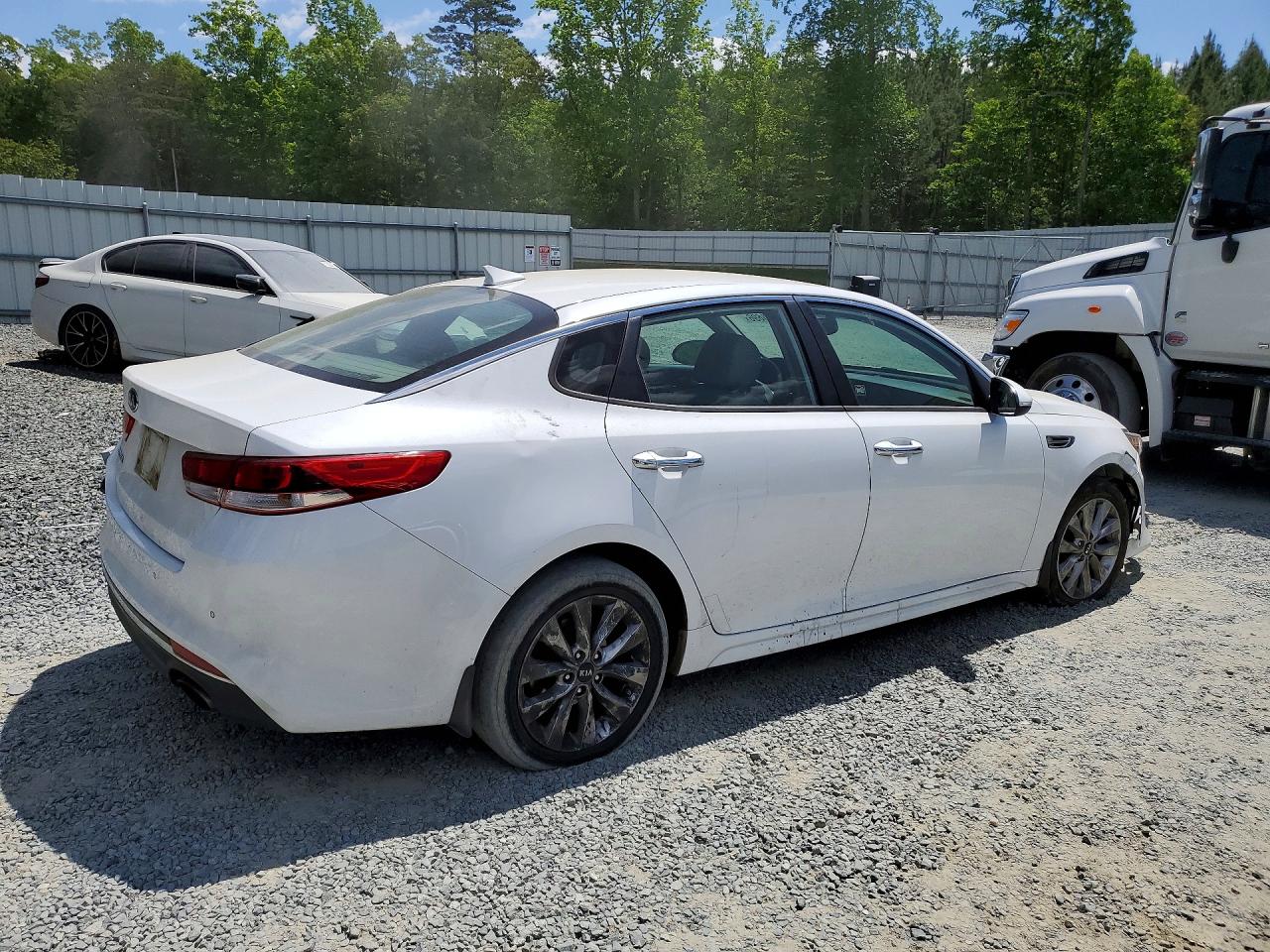 Kia Optima Lx